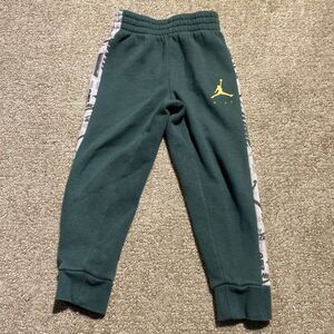 Jordan Nike Toddler Jogger Sweatpants Green Yellow Logo Size 4T